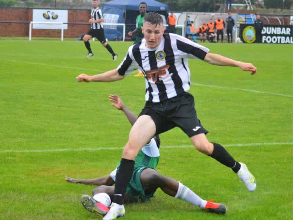 Evan Fleming signs for Dunbar United